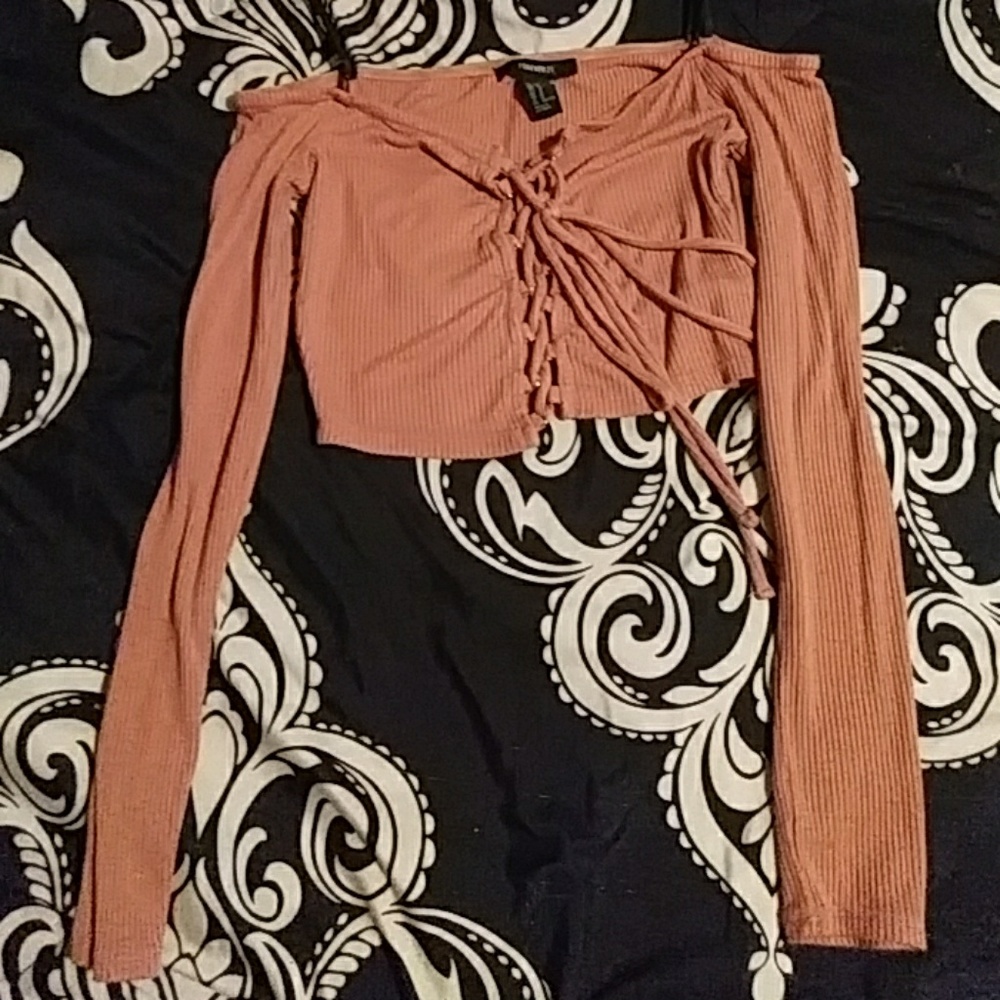 Off shoulder lace up crop top